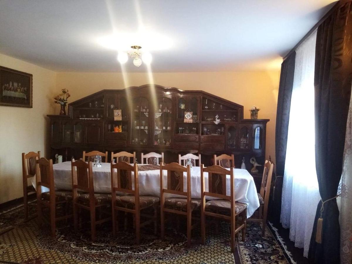 Casa Ionescu Hotel Sadova  Luaran gambar