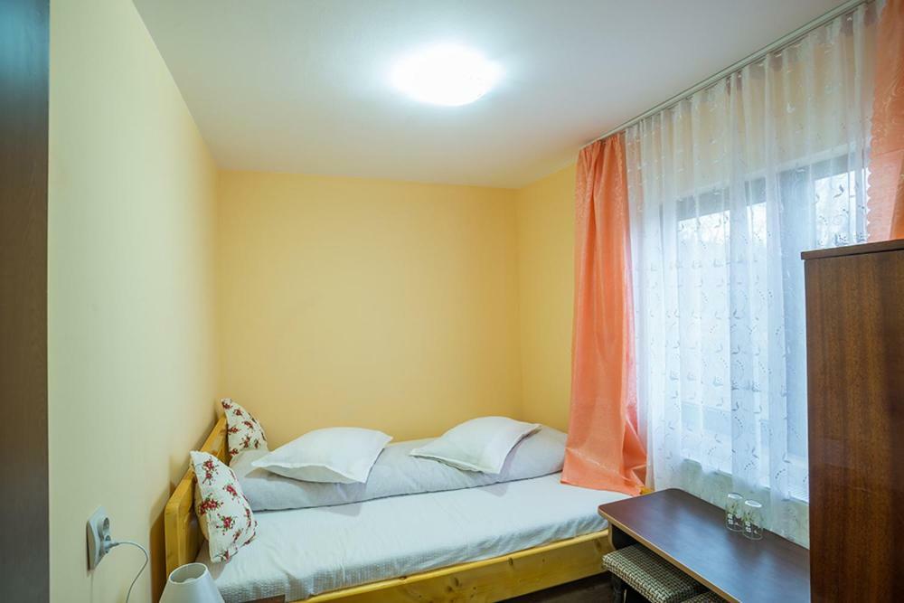 Casa Ionescu Hotel Sadova  Luaran gambar